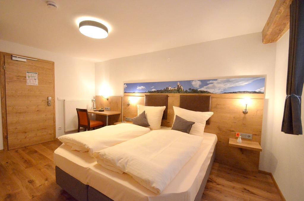 Bauer Gaestezimmer 3* Kipfenberg